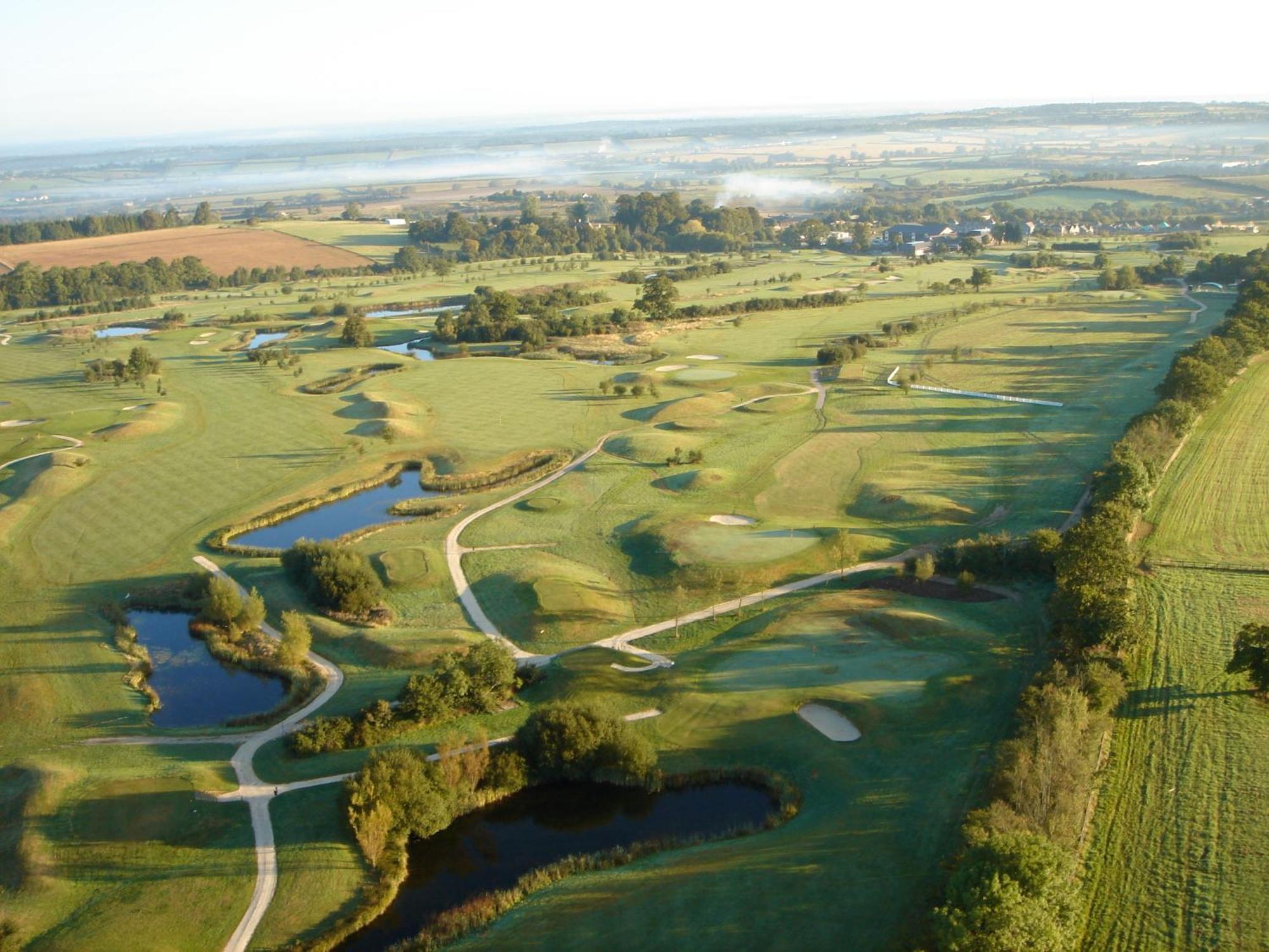 The Wiltshire Hotel, Golf And Leisure Resort Swindon Esterno foto